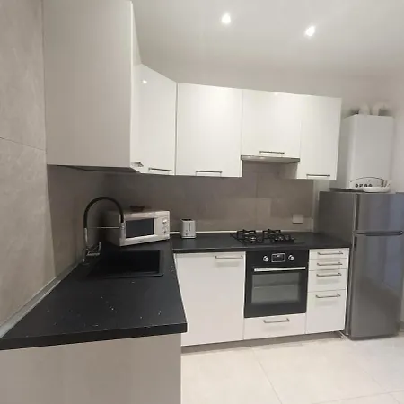 Melody Breeze Apartments-sanremo דירה