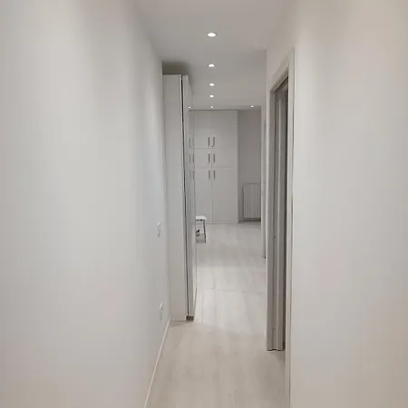 Melody Breeze Apartments-sanremo Apartman *